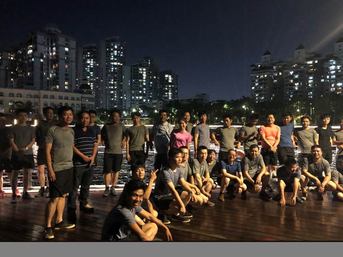青春引領(lǐng)長跑，長跑風(fēng)行招港 —港灣工程公司第二項目部開展夜跑活動