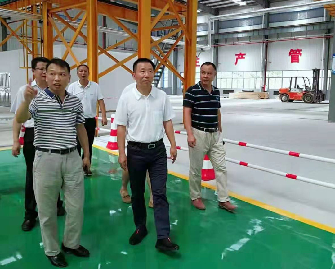 集團董事長、總裁劉裕蒞臨東莞創(chuàng)杰建材等公司視察調(diào)研