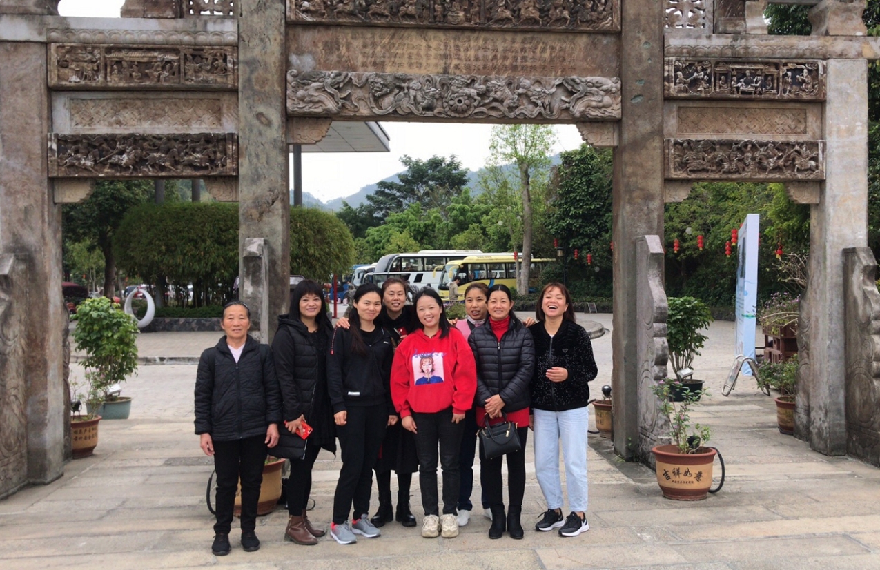 三八婦女節(jié)，踏青尋春意